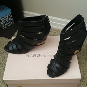 BCBG slatted open toe wedge